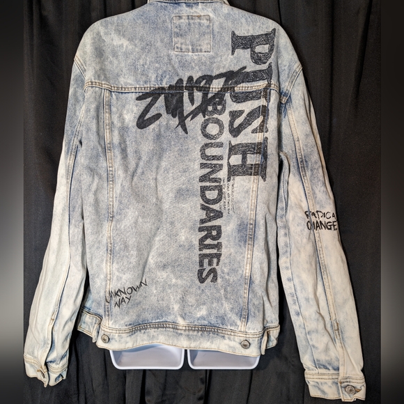 Urban Graffiti Denim Jacket - Picture 3 of 3